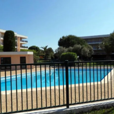 Les Pins 4 People Pool Garage * 주앙레핑