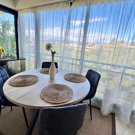 Les Pins 4 People Pool Garage